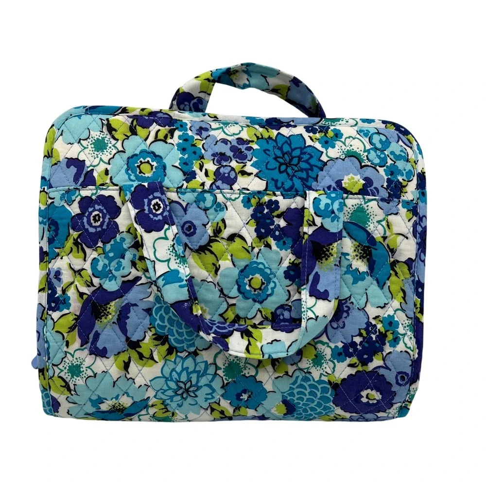 Vera Bradley Hanging Travel Organizer Blueberry Blooms Quilted Toiletry Bag